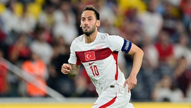 Albayrak'tan bomba itiraf: Hakan Çalhanoğlu ile anlaşmıştık!