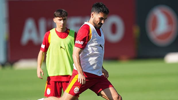 Galatasaray'da çift antrenman mesaisi!