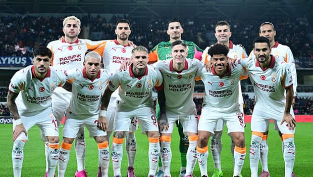Galatasaray'da sürpriz ayrılık! Görüşmeler başladı