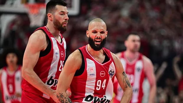 Olympiakos 13 yıl sonra EuroLeague şampiyonu!