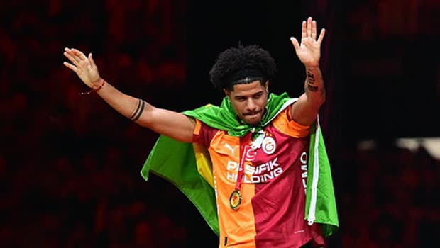 Galatasaray'da Sara transferi! Büyük gelir kapıda