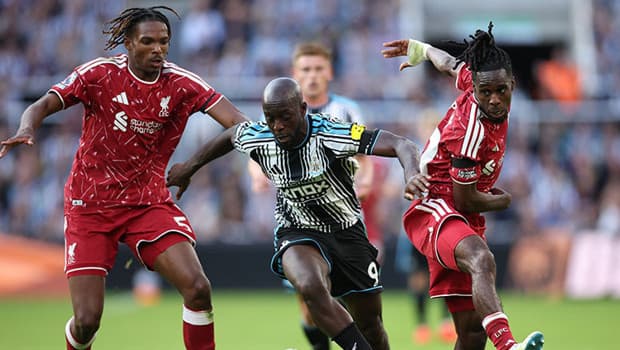 Liverpool'dan 90+9'da penaltı golü: Newcastle ile 2-2!