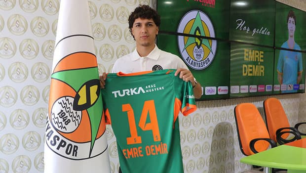 Alanyaspor, Fenerbahçe'den Emre Demir'i 3 yıllığına transfer etti