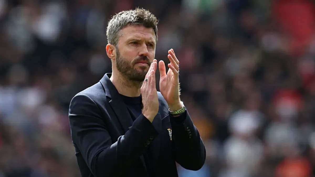 Manchester United, Carrick'e devam kararı aldı!