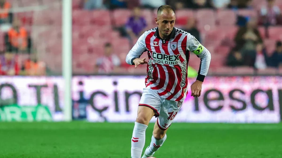 Samsunspor'da 4 futbolcuyla yollar ayrıldı!