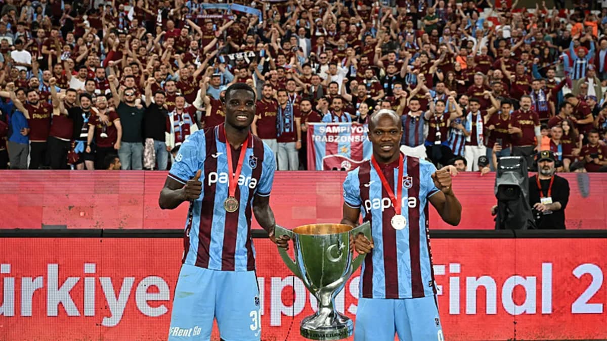 Trabzonspor, Türkiye Kupası'nı müzesinde sergilemeye başladı