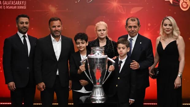 Özbek'ten 27. şampiyonluk mesajı: Topun ağzında!