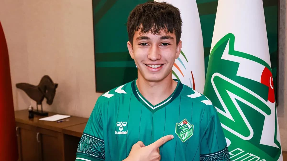 Fenerbahçe altyapısından Ahmet Köse, Iğdır FK'ya transfer oldu
