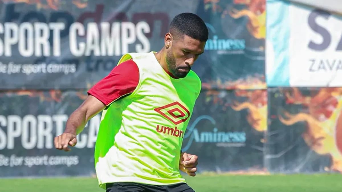 Göztepe'de Stoilov yönetiminde yeni sezon hazırlıkları sürüyor