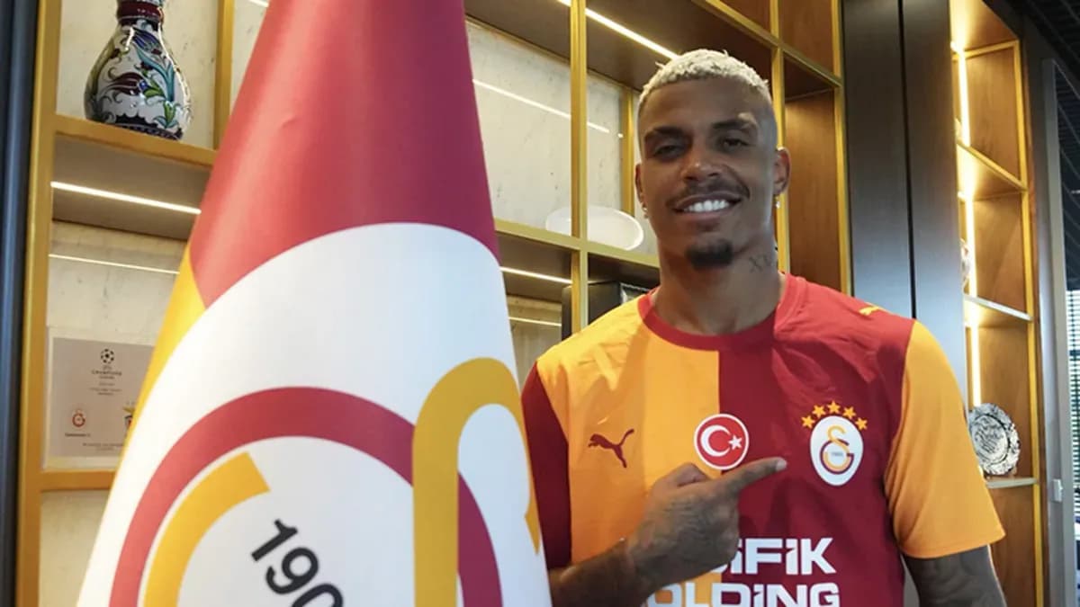 Lemina 2 yıl daha Galatasaray'da!