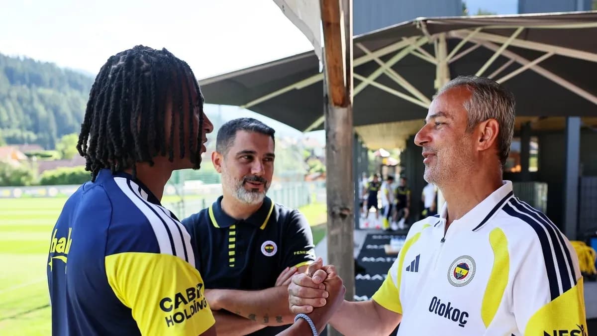 Nathan Ake, Fenerbahçe'de ilk idmanına çıktı