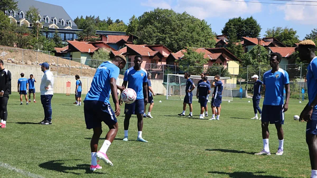 Pulat: "Bu hafta transfer sayısı 8-9'u bulacak"