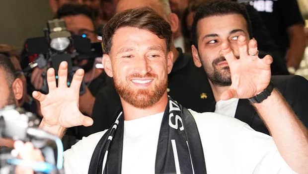 Salih Özcan Beşiktaş'a imza attı: Dört gözle bekledim