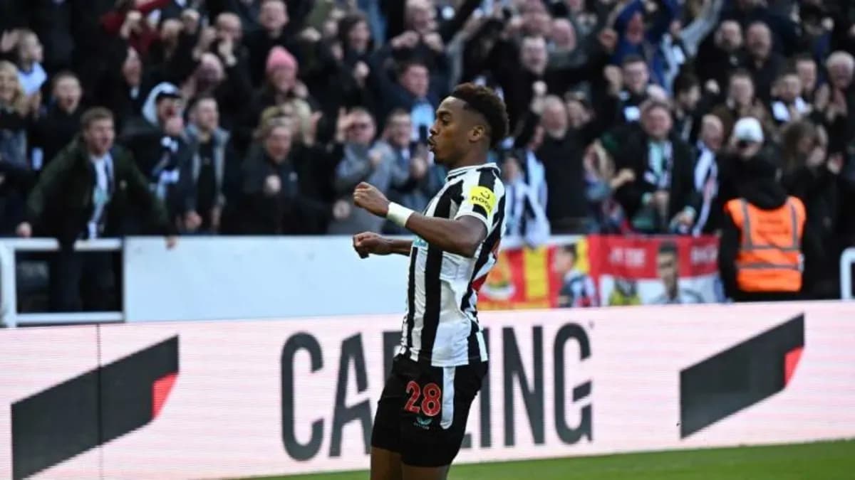 Beşiktaş Joe Willock için pazarlık masasında!