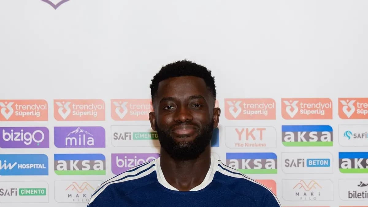 Kasımpaşa, Fransız stoper Kevin Mouanga'yı transfer etti!