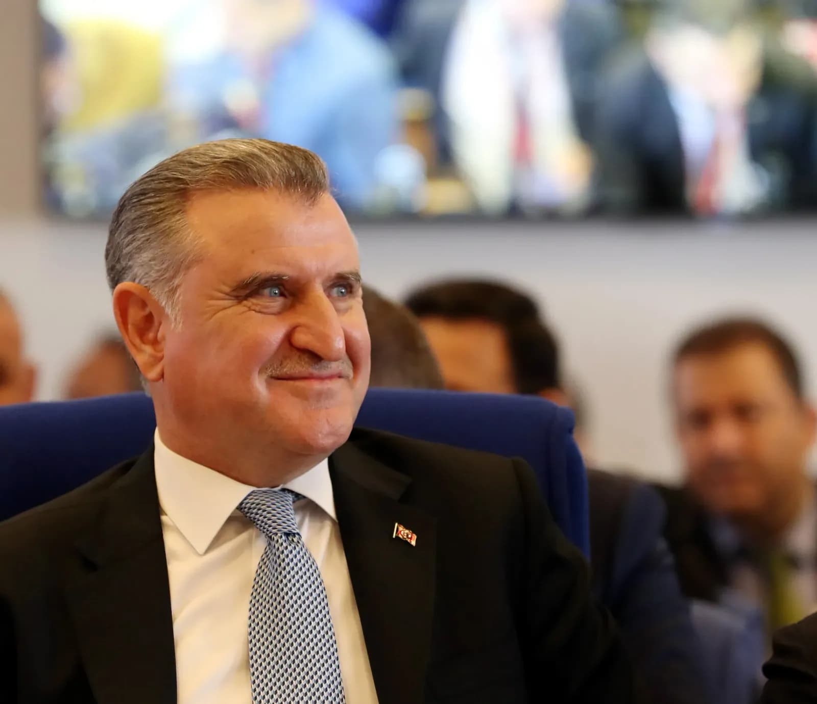 Fransa'ya 1-0 Yenilen A Milli Takım'a Bakan Bak'tan Destek
