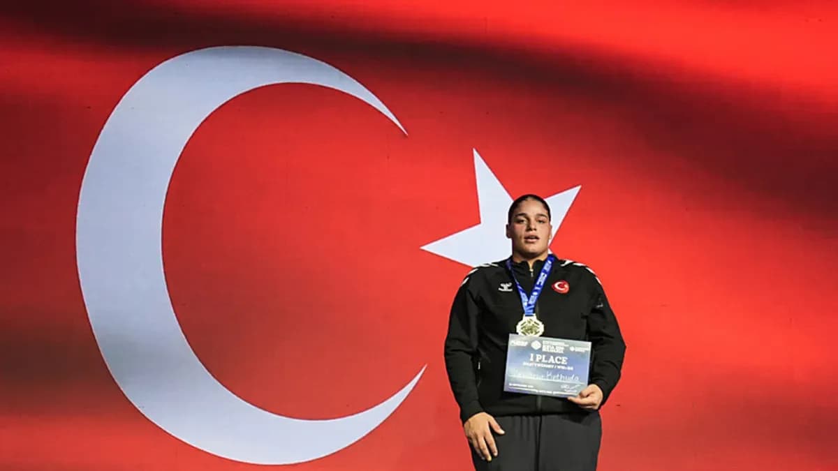 Havvanur Kethüda'ya hem Trabzonspor'dan hem Erdoğan'dan tebrik