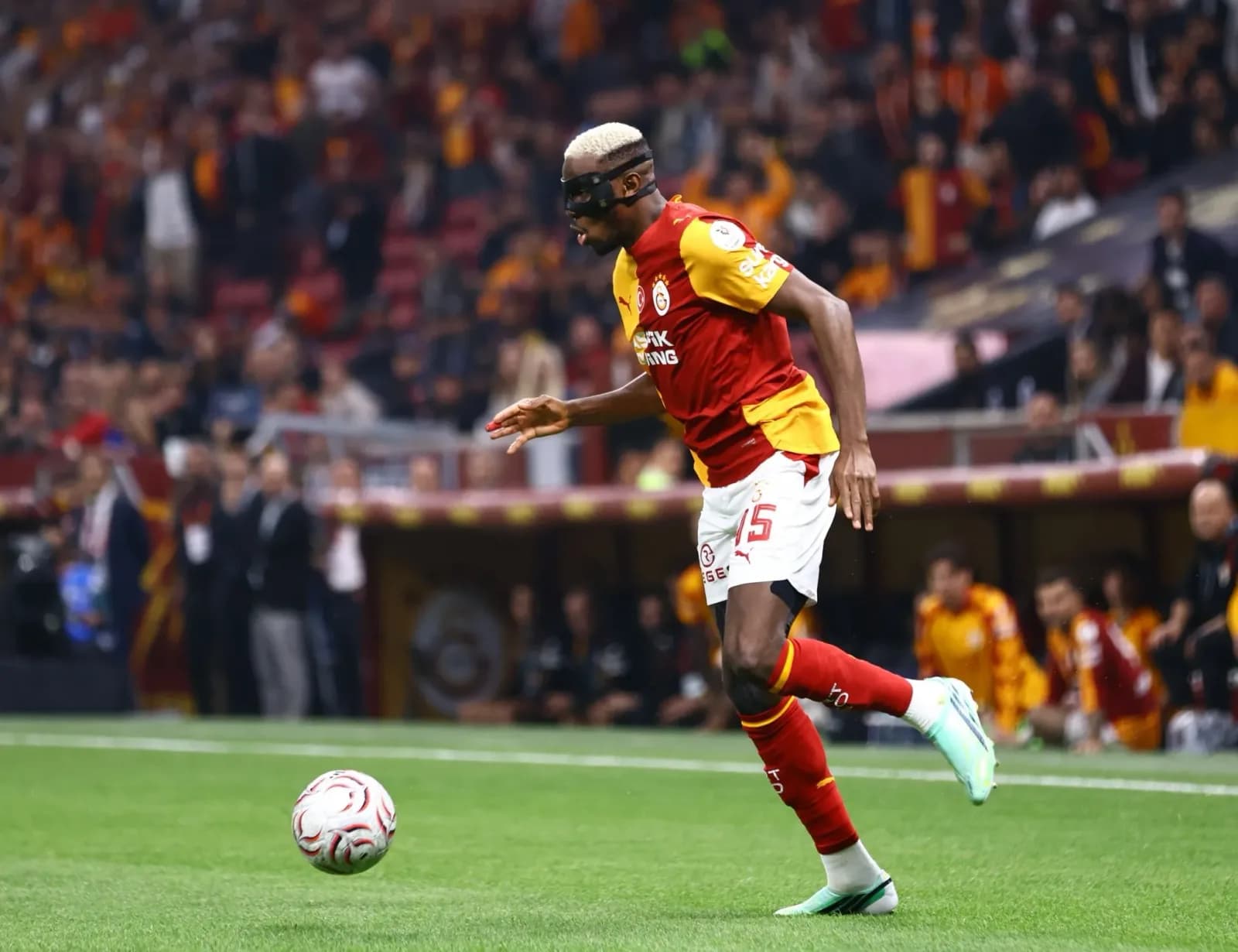Barcelona maçı öncesi kalecisi Joan Garcia'nın evine hırsız girdi