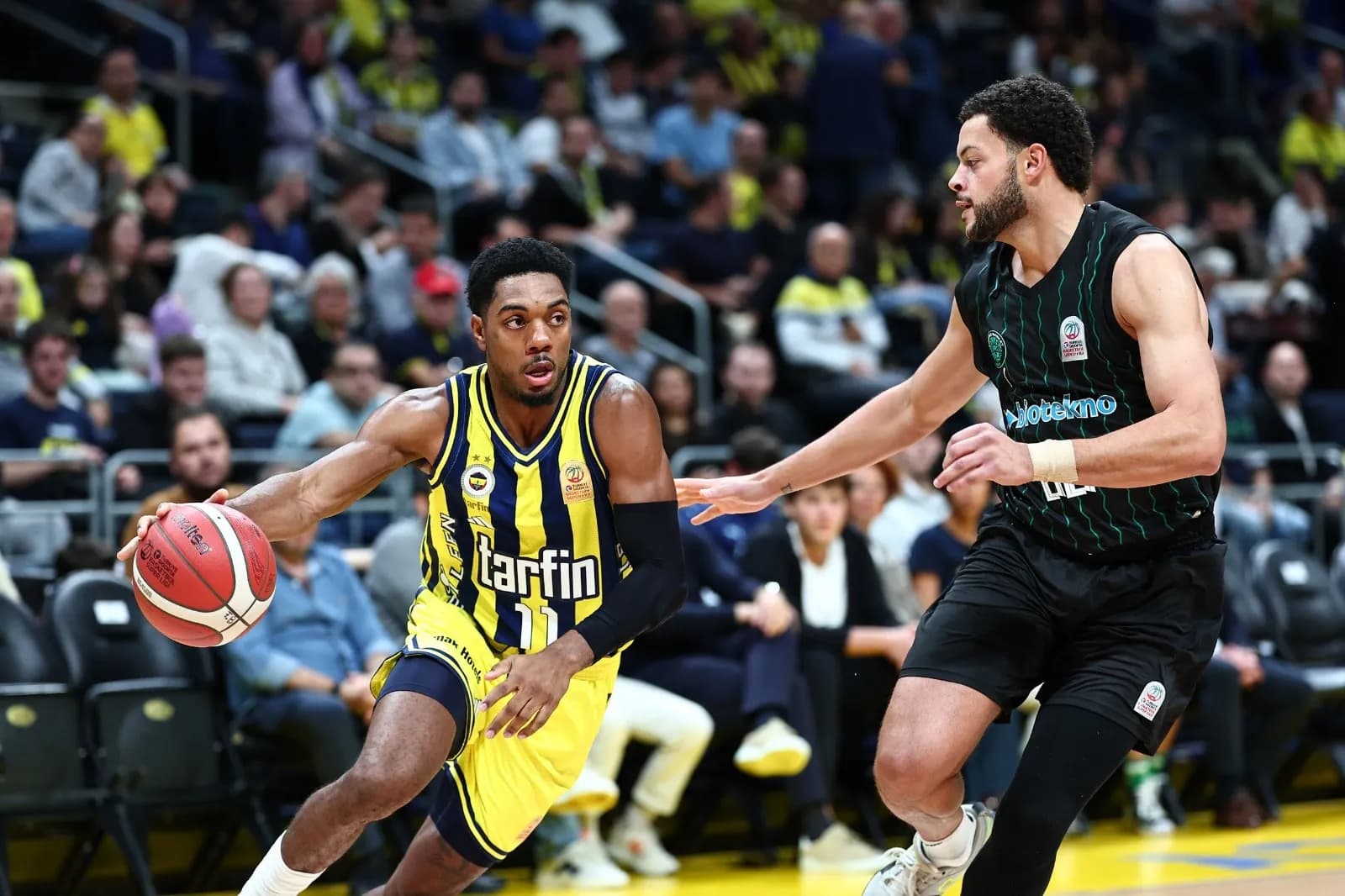 Fenerbahçe Tarfin, Körfez Basket'i 85-84 yenerek ilk galibiyetini aldı