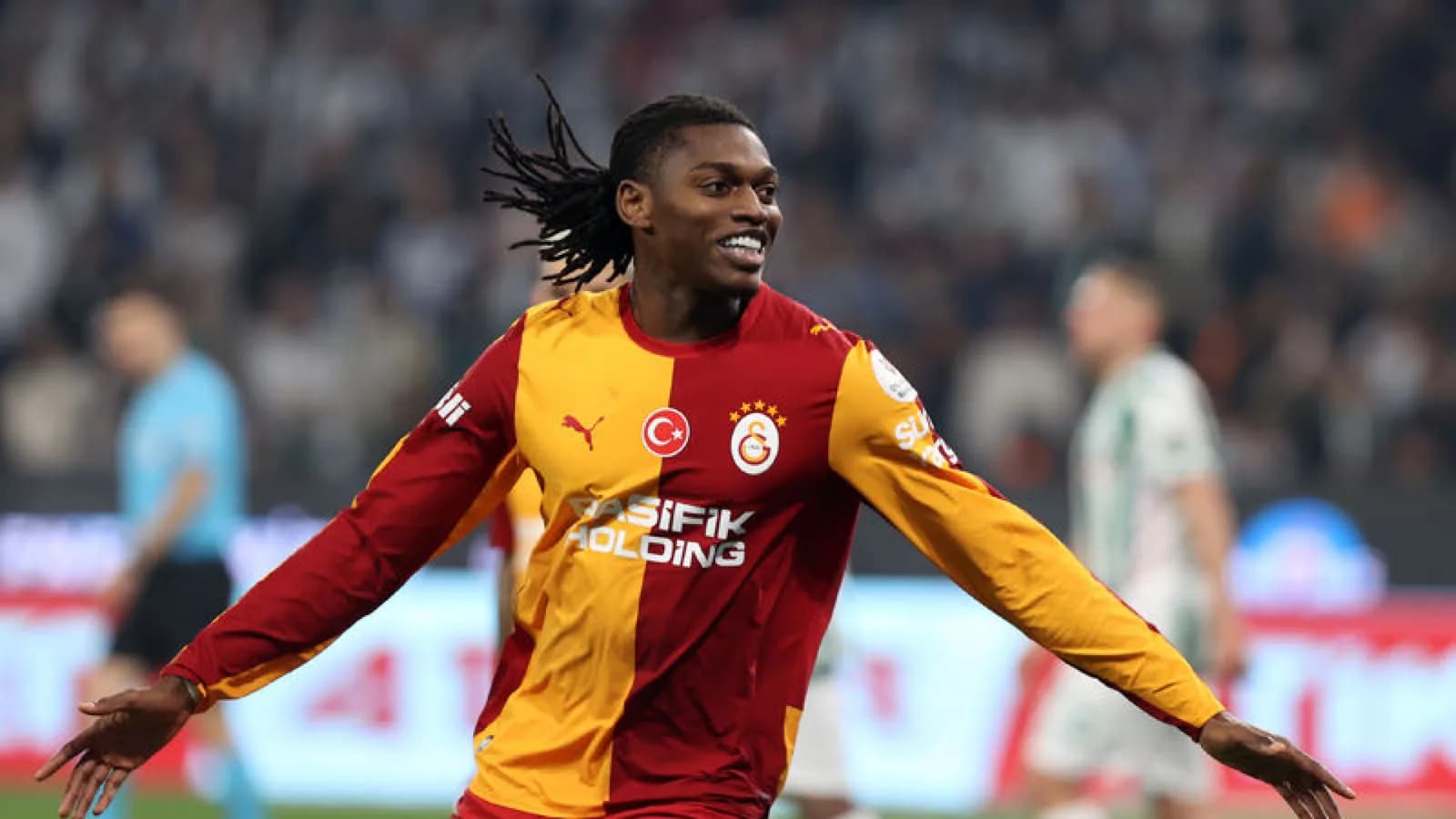 Galatasaray Konya'da farklı kazandı, Leao ilk golünü attı