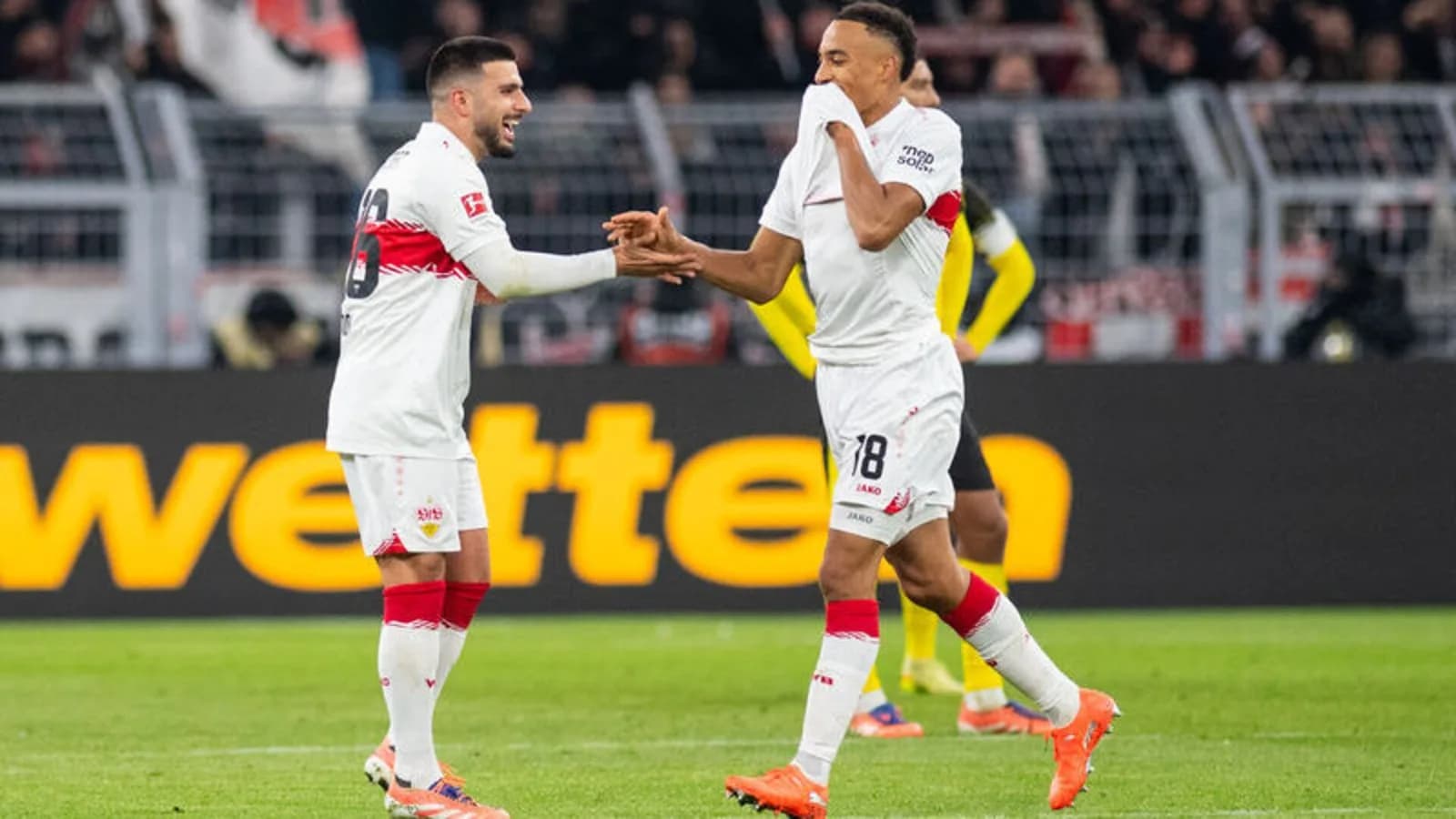 Galatasaray'ın rakibi Stuttgart, Leverkusen'i devirdi