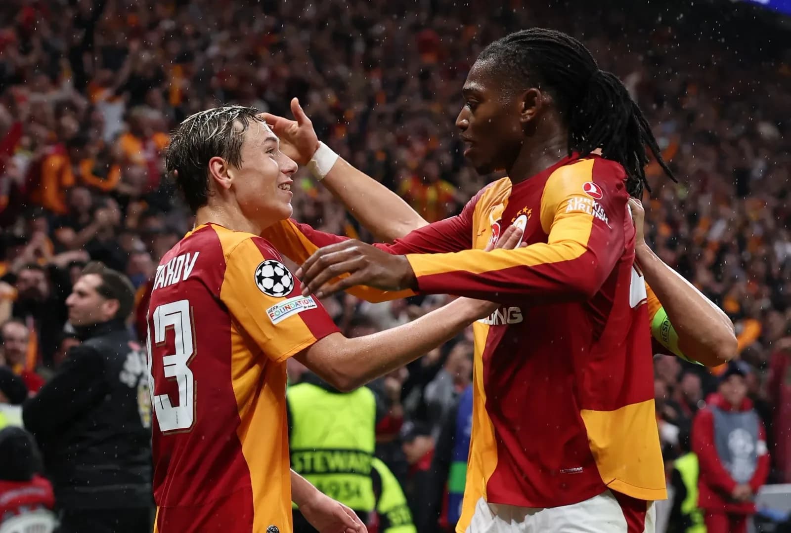 Leao'dan Okan Buruk'a derbi mesajı: Sahada olmak istiyorum